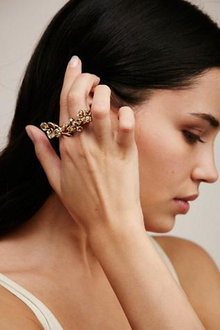 Capwell Womens Wild Flower Double Ring