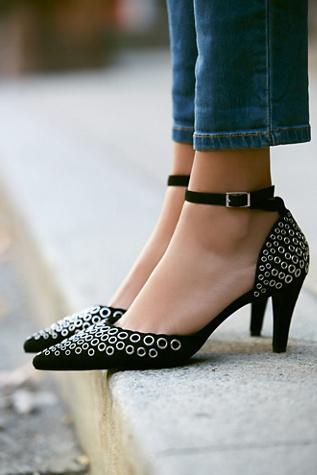 Jeffrey Campbell + Free People Womens Look Out Studded Heel