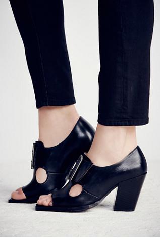 John Fluevog Womens Grand City Heel