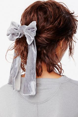 Free People Womens Drippy Velvet Bow