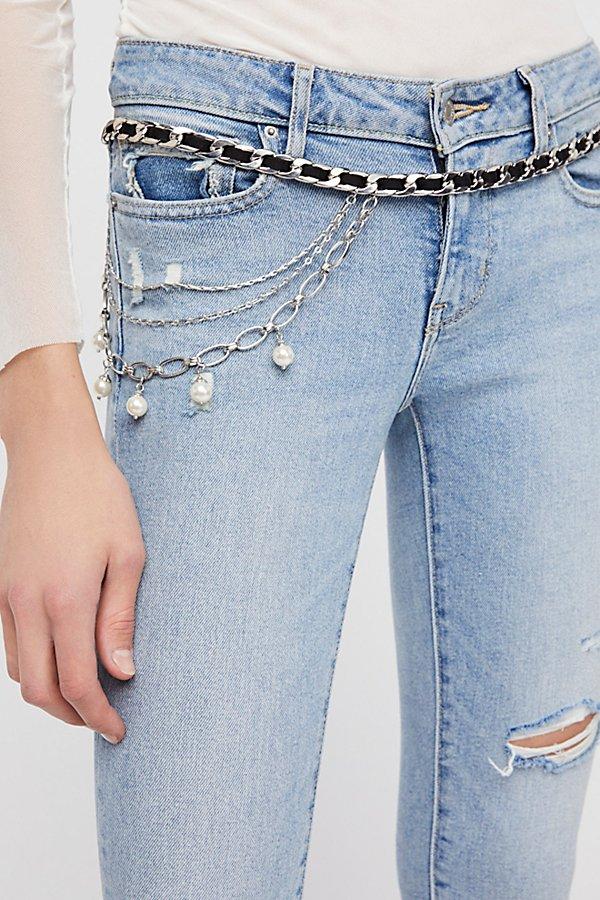 Mia Tiered Pearl Belt By Free People