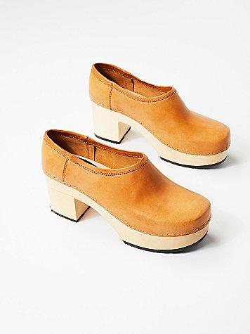 Bettan Clog By Swedish Hasbeens