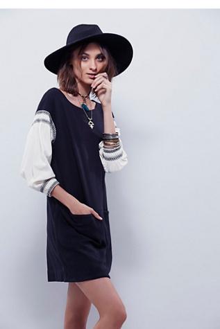 New Romantics Womens New Romantics Neo Mod Shift