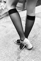 Commando Womens Little Rebel Sheer Knee S
