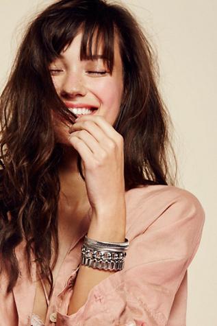 Free People Womens Chain Link Cuff