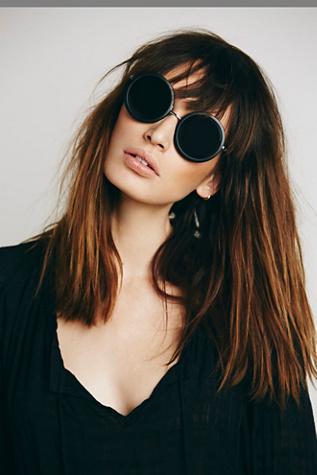 Free People Womens Twiggy Round Sunglass