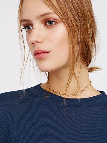 Serefina Mia Triple Delicate Choker