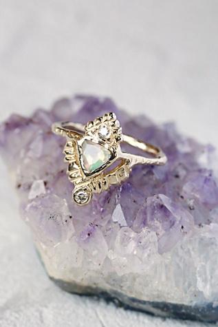 Joy Smith Womens In The Light Ring