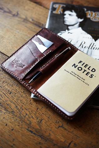 Loyal Stricklin Womens Edison Wallet