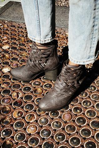 Free People Womens Carrera Heel Boot