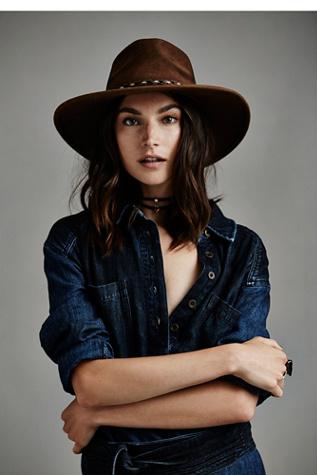 'ale By Alessandra Womens Roxy Dene Distressed Felt