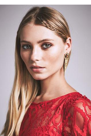 Sanktoleono Jewelry Womens Cassia Dagger Earring