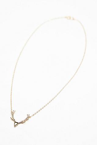 Lili Claspe Womens Deer Lovely Necklace