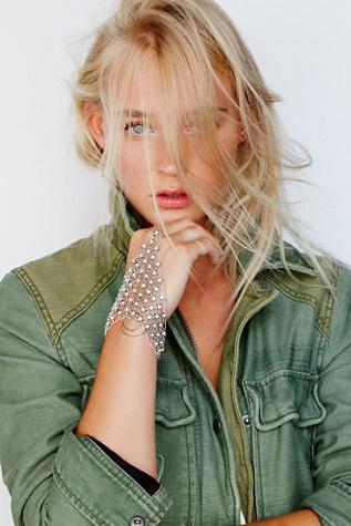 Free People Womens Brace Yourself Chain Glov