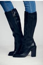 Vic Matie Womens Florentine