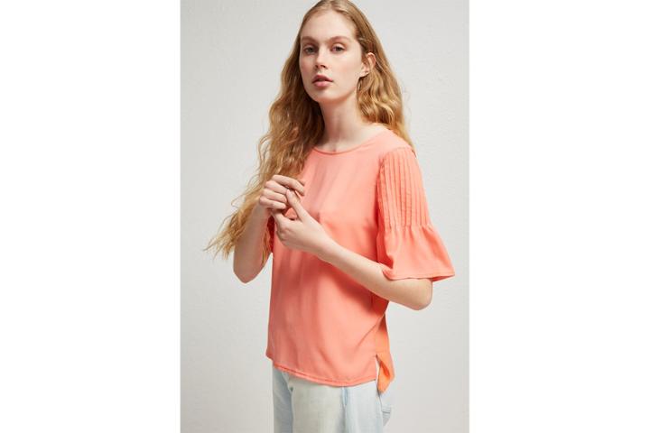 French Connection Classic Crepe Light Pintuck T-shirt