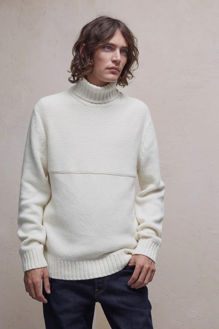 Fcus Contrast Direction Roll Neck Jumper