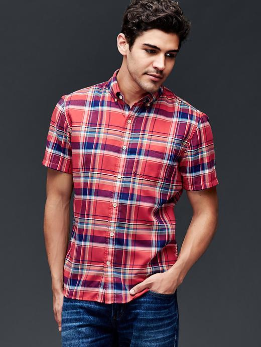 Gap Men Twill Plaid Short Sleeve Standard Fit Shirt - Weathered Red