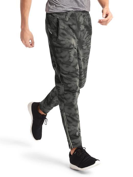 Gap Men Reflective Stretch Tapered Pants - Black Camo