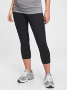 Maternity Gapfit Blackout Under-belly Capris
