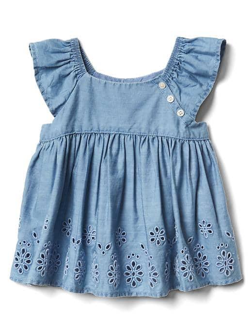 Gap Women Eyelet Chambray Flutter Top - Light Wash