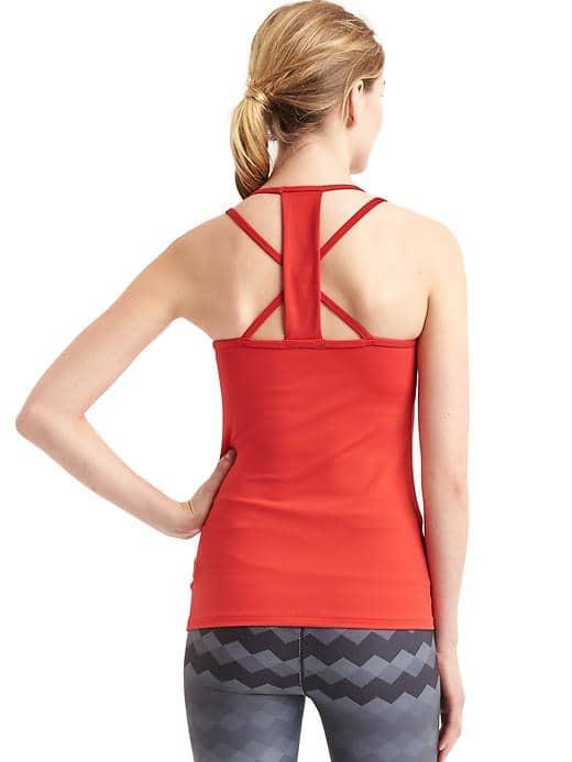 Gap Women Coolmax Strappy Shelf Tank - Holly Berry