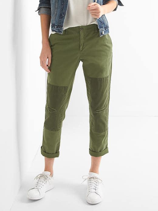 Gap Destructed Patch Girlfriend Chinos - Army Jacket Green