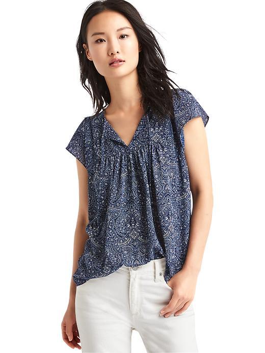 Gap Women Seersucker Flutter Sleeve Blouse - Navy Print