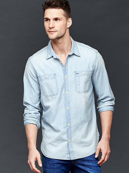 Gap Men 1969 Icon Bleached Chambray Worker Shirt - Light Chambray