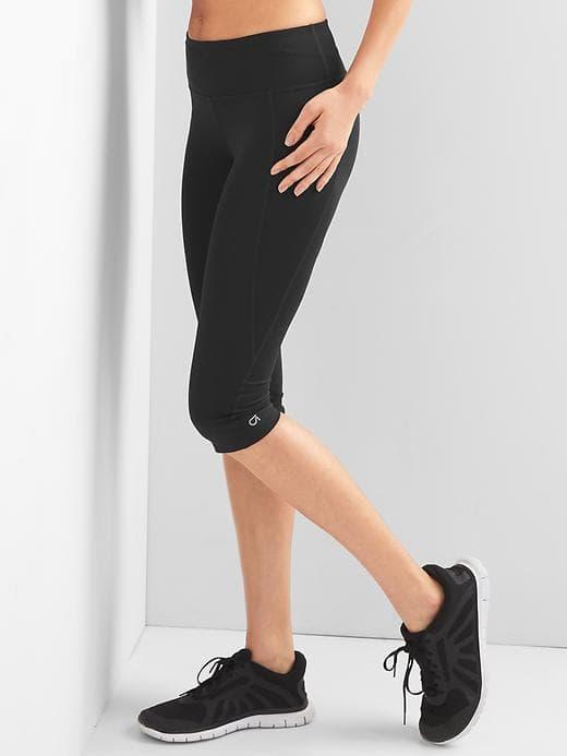 Gap Women High Rise Gfast Sculpt Compression Capris - Black
