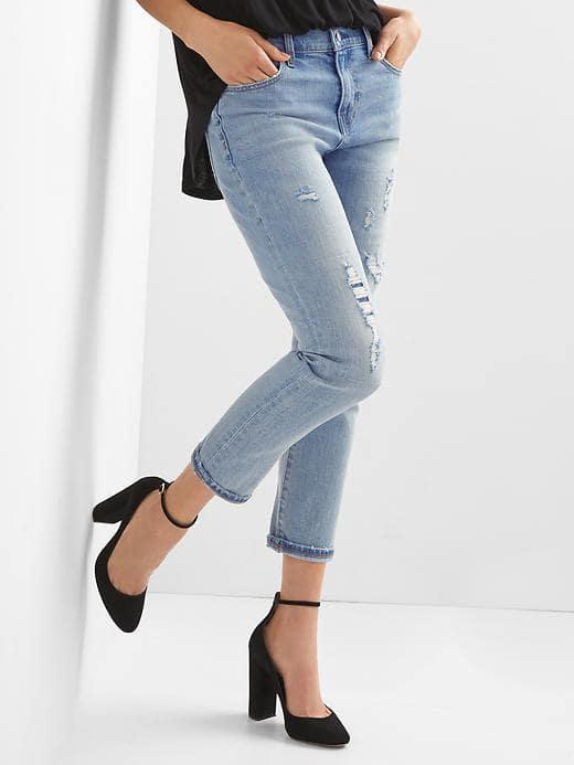 Gap Women Washwell Mid Rise Destructed Best Girlfriends Jeans - Light Indigo