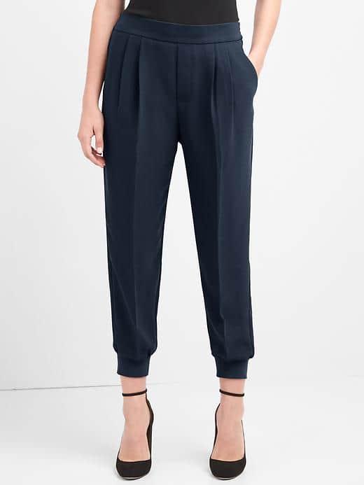 Gap Women Crepe Pleated Joggers - New Classic Navy