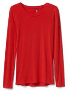 Gap Women Maximum Heat Long Sleeve Crew Tee - Holly Berry