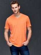 Gap Men Vintage Wash V Neck T Shirt - Bright Mandarin
