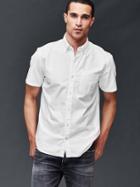 Gap Men Solid Short Sleeve Oxford Shirt - White