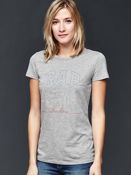 Gap Women Logo Cityscape Graphic Tee - London