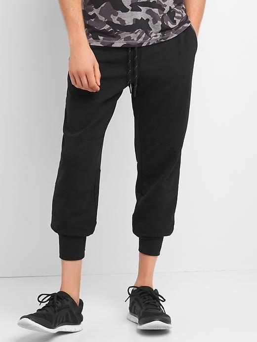 Gap Men Elements Fleece Joggers - Black