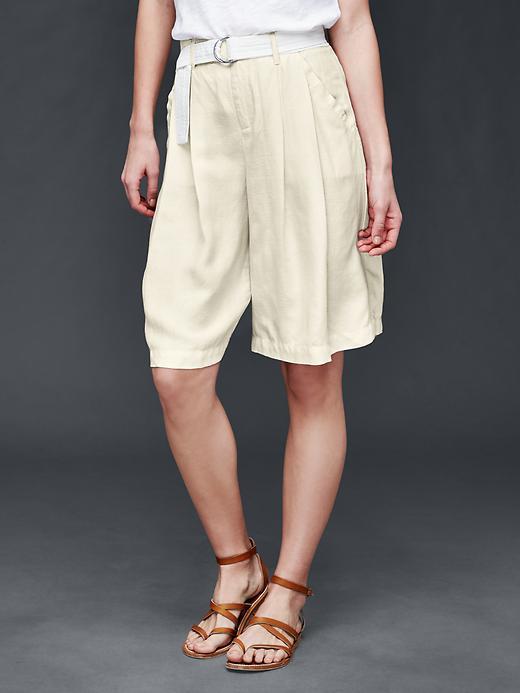 Gap Women Drapey Bermuda Shorts - Off White