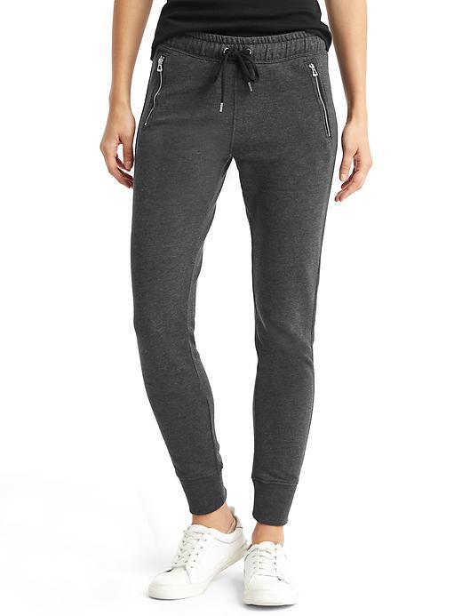 Gap Women Zip Pocket Joggers - Washed Black