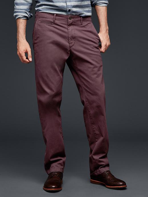 Gap khakis lived online in straight stretch