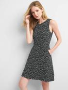 Gap Women Crewneck Fit And Flare - Black Print