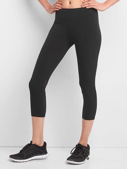 Gap Women Gfast Sprint Tech Mesh Capris - Black