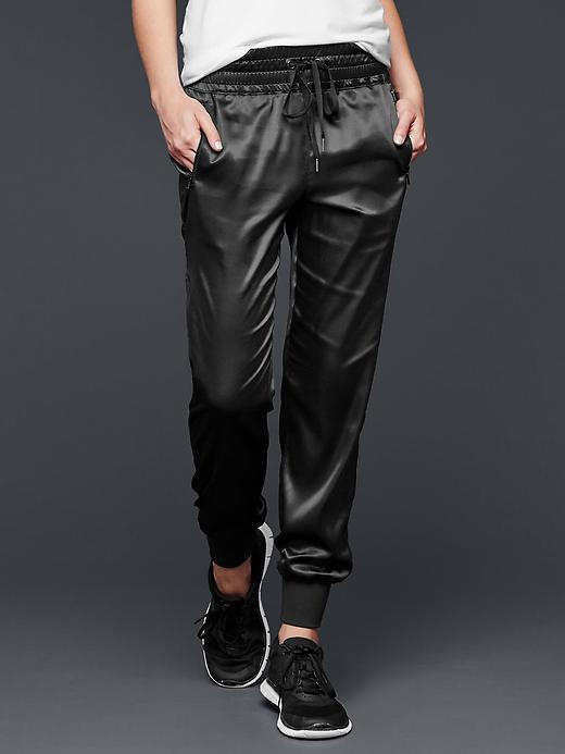 Gap Women Gapfit Satin Studio Joggers - True Black