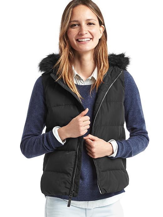 Gap Women Coldcontrol Max Hooded Puffer Vest - True Black