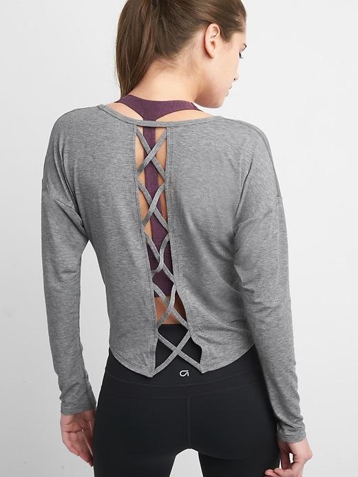 Gap Breathe Lattice Back Crop Tee - New Heather Grey