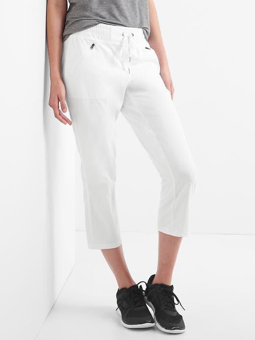 Gap Rec Tech Hiking Capris - Optic White