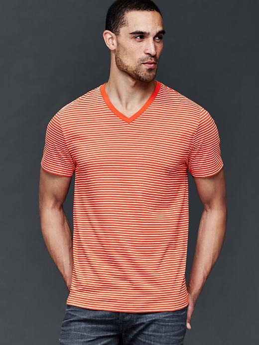 Gap Men Vintage Wash Feeder Stripe V Neck T Shirt - Orange Stripe