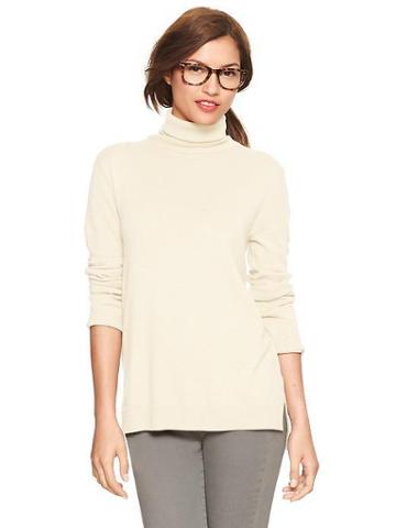 Gap Eversoft Turtleneck Sweater - Ivory Frost