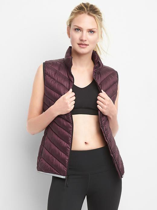 Gap Gapfit Primaloft Puffer Vest - Aubergine