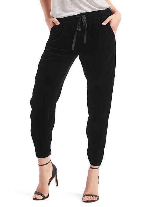 Gap Women Comfy Velvet Joggers - True Black